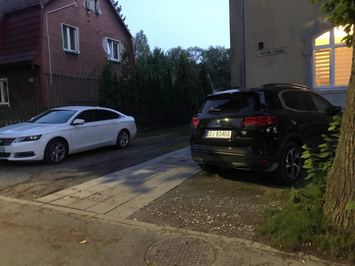 Ferienwohnung Dom Otwarty Jelenia Góra Exterior foto